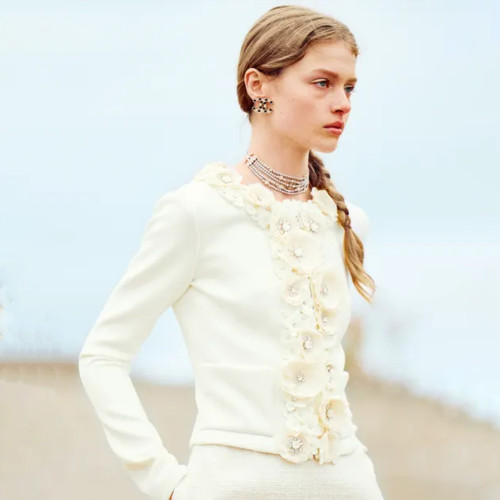 NIGO Chanel  Women's Beige Camellia Diamonds Cotton Jacket Spring Festival Holiday Collection Fashion Romantic Coat Ngvp #nigo1726