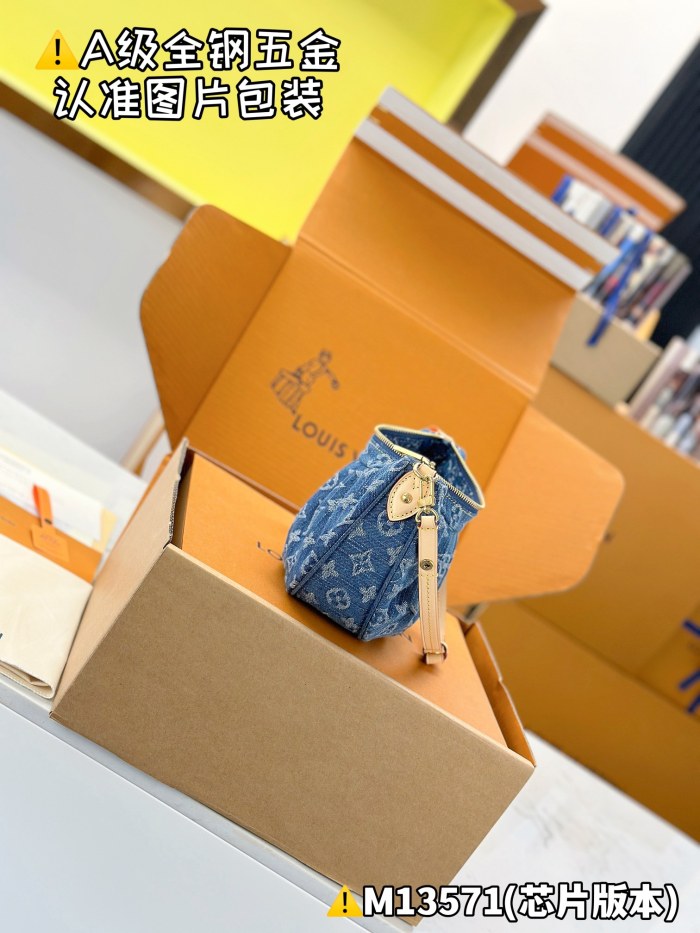 NIGO Louis Vuitton Pochette Valley Women's Solid Color Logo Print Denim Tote Bag Shoulder Bags #nigo77379