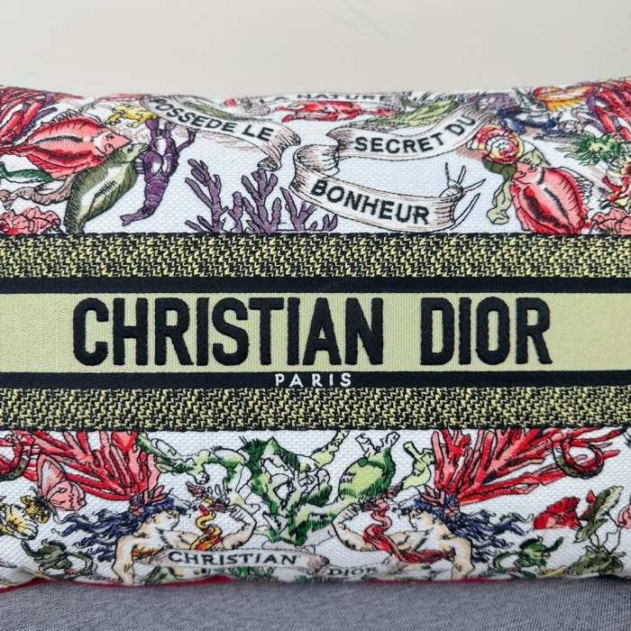 NIGO Dior Embroidered Pattern Printed Cushion 50 X 50 cm Lumbar Pillow 30 X 50 cm Home Accessories #nigo77393