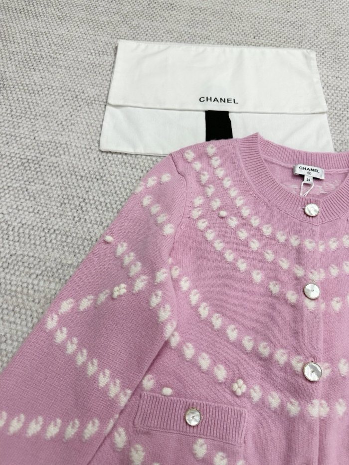 NIGO Chanel Women's Pearl Chain Embroidery Spring, Autumn And Winter Solid Color Long-Sleeved Round Neck Cashmere Cardigan Ngvp #nigo1844