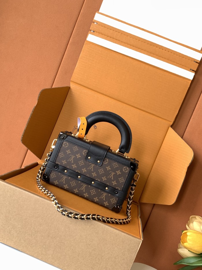 NIGO Louis Vuitton PETITE MALLE Women's Brown Letter Print Removable Adjustable Simple Magnetic Clasp Canvas and Leather Trim Box Bag Handbag Shoulder Bags #nigo77526