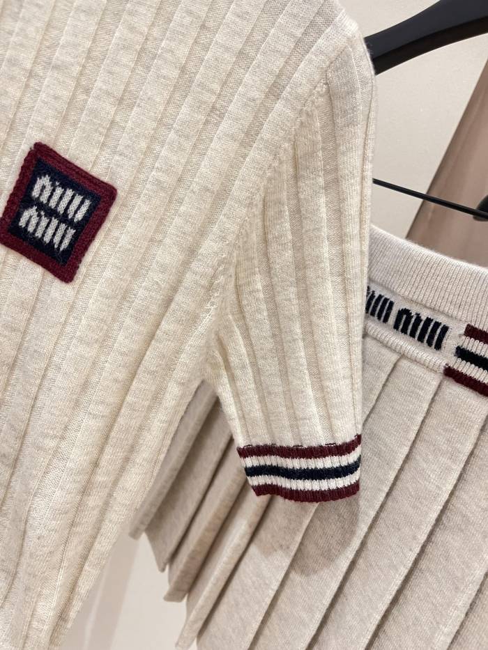 NIGO MiuMiu Women's Summer Solid Color Letter Print Knitted Round Neck Short Sleeve T-Shirt #nigo77557