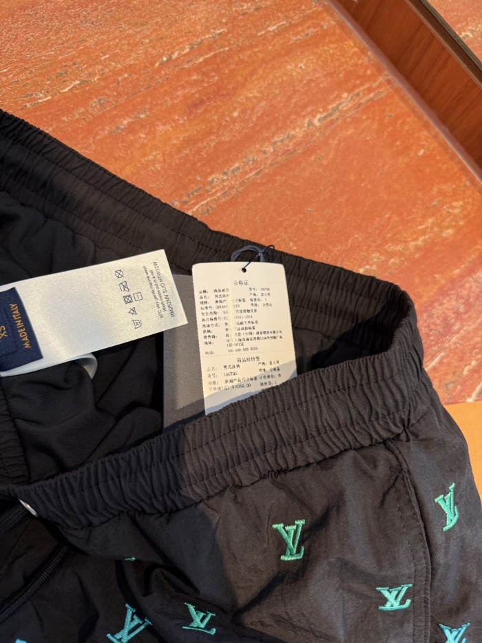 NIGO Louis Vuitton LV BLASON Men's Gradient Embroidered Logo Print Solid Color Drawstring Beach Shorts #nigo77563