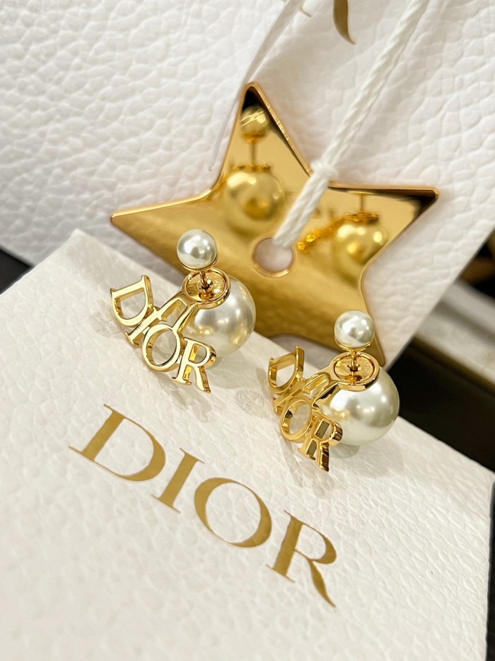 NIGO Dior Tribales Women's Symmetrical Pattern Gold Letter Pattern Pearl Stud Earrings Jewelry Accessories #nigo77635