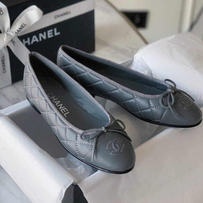 NIGO Chanel Women's Spring/Summer Solid Color Diamond Textured Leather Ballet Shoes #nigo77665