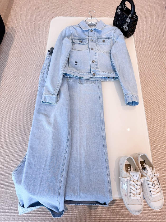 NIGO Dior Women's Spring/Autumn Solid Color Embroidered Bee Single-Breasted Long-Sleeved Denim Jacket and Flared Denim Pants Set Suit #nigo77672