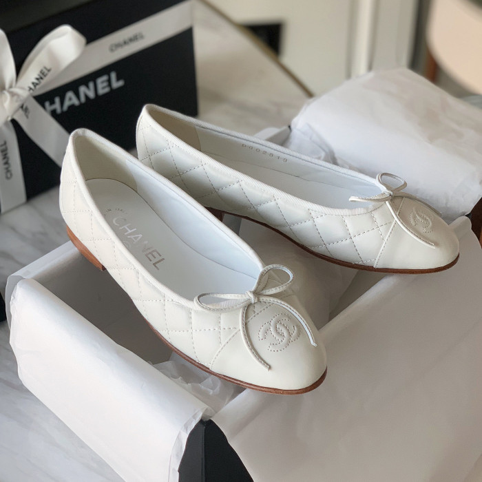 NIGO Chanel Women's Spring/Summer Solid Color Diamond Textured Leather Ballet Shoes #nigo77665