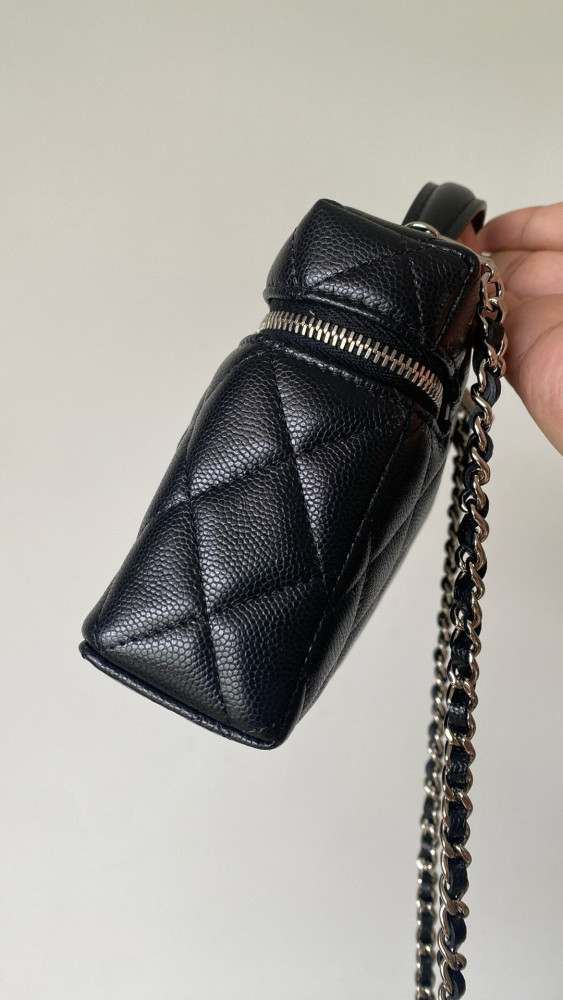NIGO Chanel Women's Solid Color Rhinestone Star Logo Chain Calfskin Handbag Makeup Bag Bags #nigo77689