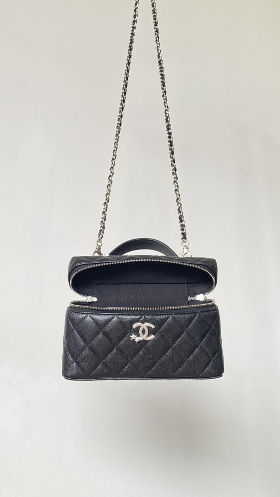 NIGO Chanel Women's Solid Color Rhinestone Star Logo Chain Calfskin Handbag Makeup Bag Bags #nigo77689