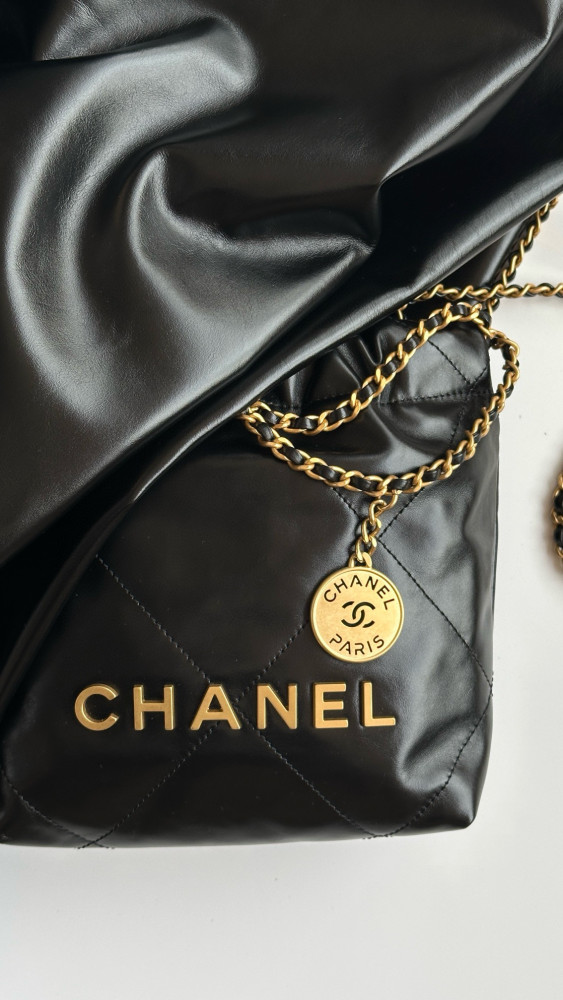 NIGO Chanel Women's Solid Color Logo Drawstring Closure Chain Shoulder Strap Glossy Calfskin Shoulder Crossbody Bag Bags #nigo77727