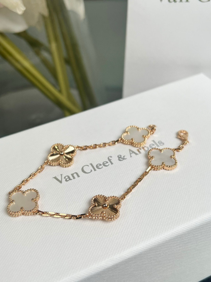 NIGO Van Cleef&Arpels Women's Solid Color Fashion 5 Four Leaves Lucky Patterns Jewelry Accessories #nigo77725