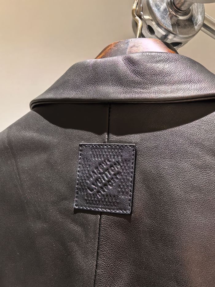 NIGO Louis Vuitton Men's Spring/Autumn Solid Color Single-Breasted V-Neck Leather Long-Sleeved Suit Jacket #nigo77734