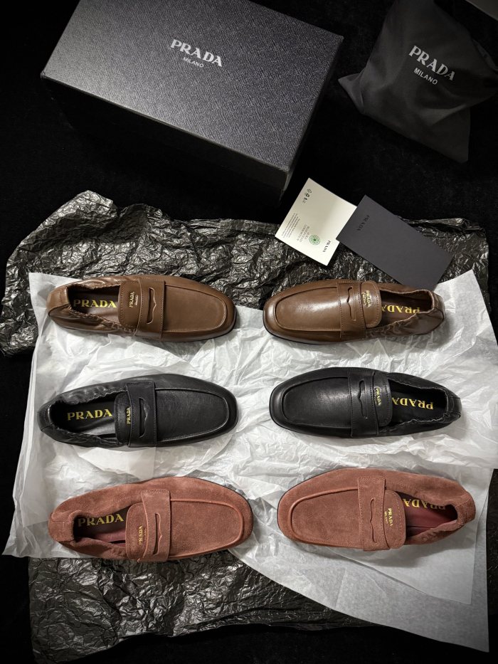 NIGO Prada Women's Solid Color Round Toe Slip-On Shiny Oiled Leather and Suede Casual Loafers Shoes #nigo77758