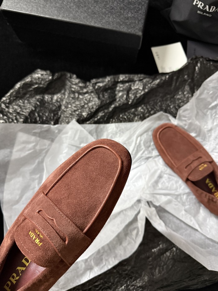 NIGO Prada Women's Solid Color Round Toe Slip-On Shiny Oiled Leather and Suede Casual Loafers Shoes #nigo77758
