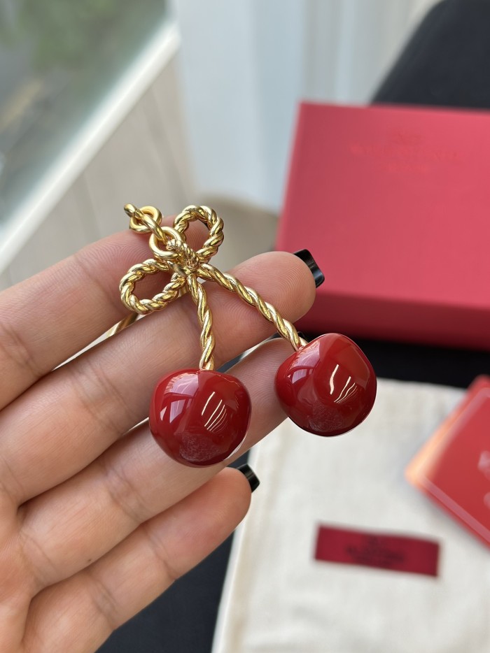 NIGO Valentino CHEZ Women's Metal And Enamel Cherry Shaped Bag Charm And KeyRing Accessories #nigo77773