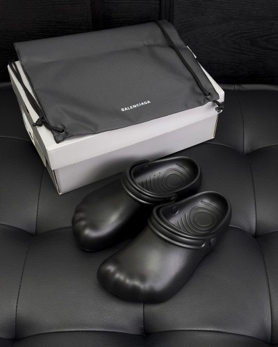 NIGO Balenciaga X Crocs Men's And Women's Solid Color Summer Round-toe Slip-on Shoes #nigo77889
