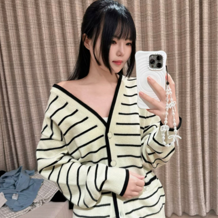 NIGO Chanel Women's V-Neck Striped Spring, Autumn And Winter Long Solid Color Cashmere Knitted Cardigan Ngvp #nigo1981