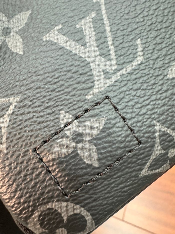 NIGO Louis Vuitton BOSPHORE Men's Solid Color Detachable Shoulder Strap Letter Print Leather Shoulder Bag Crossbody Bags #nigo77964