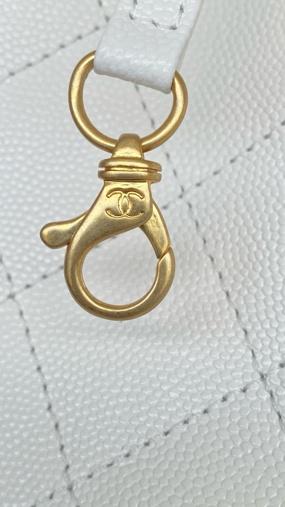 NIGO Chanel Women's Classic Double C Logo Solid Color Cowhide & Leather Tote Shoulder Bag Bags #nigo77978