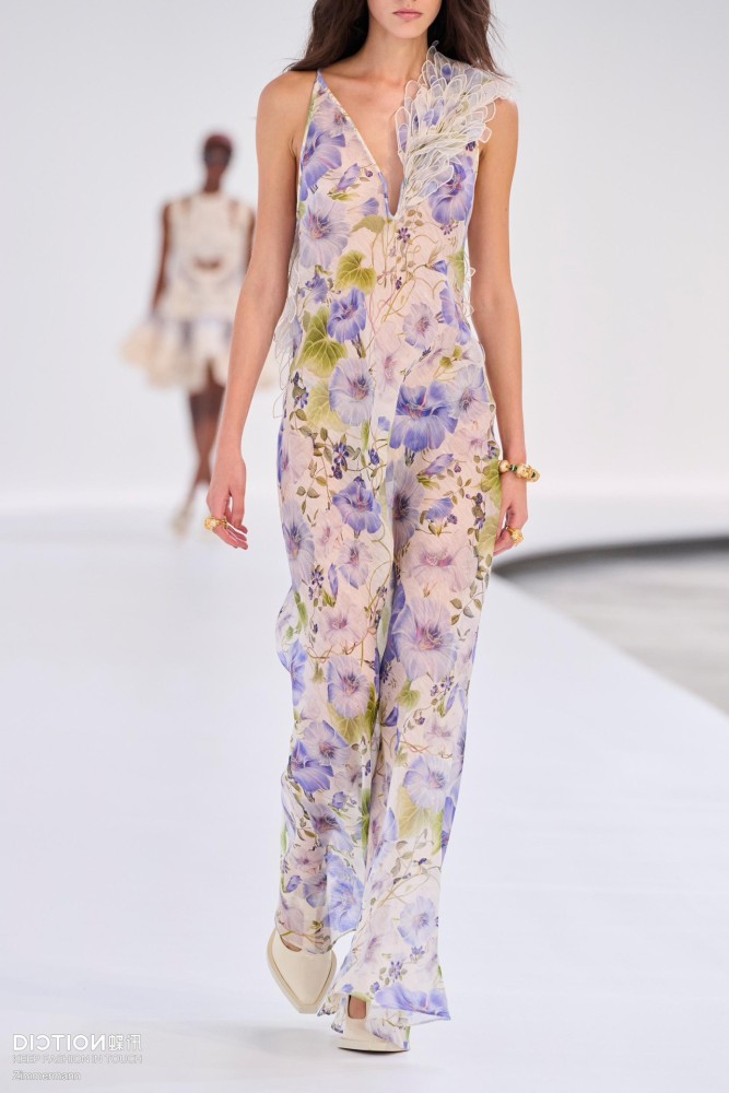 NIGO Zimmermann Women's Summer Floral Pattern Printed Three-dimensional Feather V-neck Strapless Dress #nigo77984