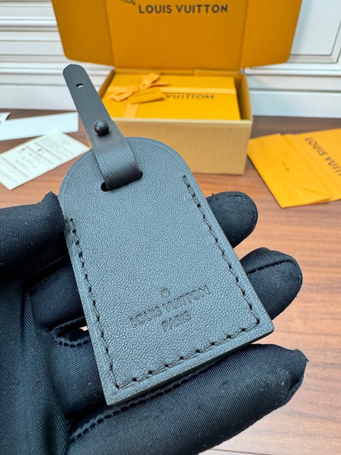 NIGO Louis Vuitton BOSPHORE Men's Solid Color Detachable Shoulder Strap Letter Print Leather Shoulder Bag Crossbody Bags #nigo77964