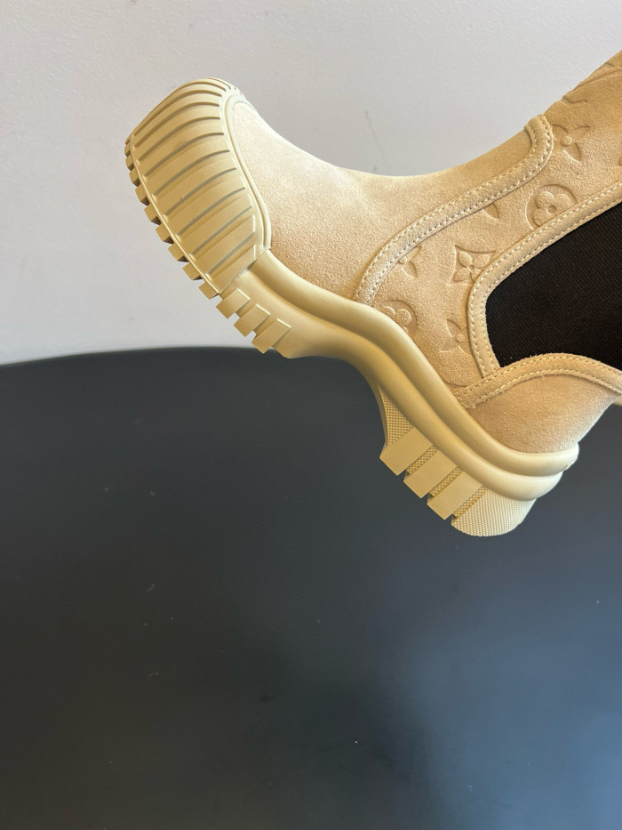 NIGO Louis Vuitton Women's Autumn/winter Solid Color Round Toe Short Boot With Thick Sole Suede Classic Fashion Boots Shoes #nigo78119