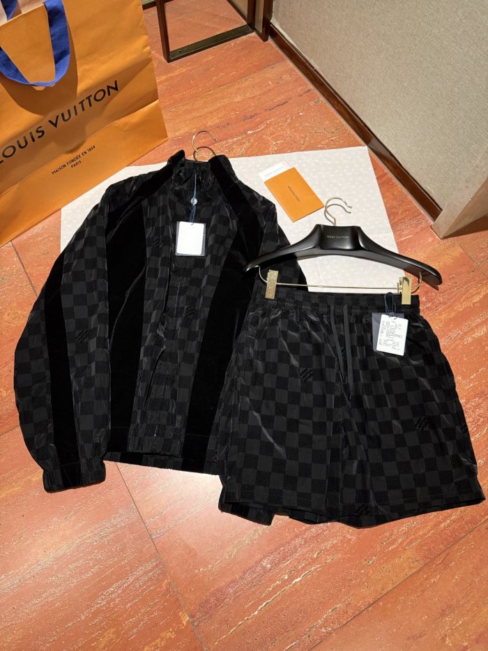 NIGO Louis Vuitton Men's Spring/summer Flocked Tech Jacket Tessellated Marque L.vuitton Déposée Logo Velvet Zipper Patchwork Jacket #nigo81398