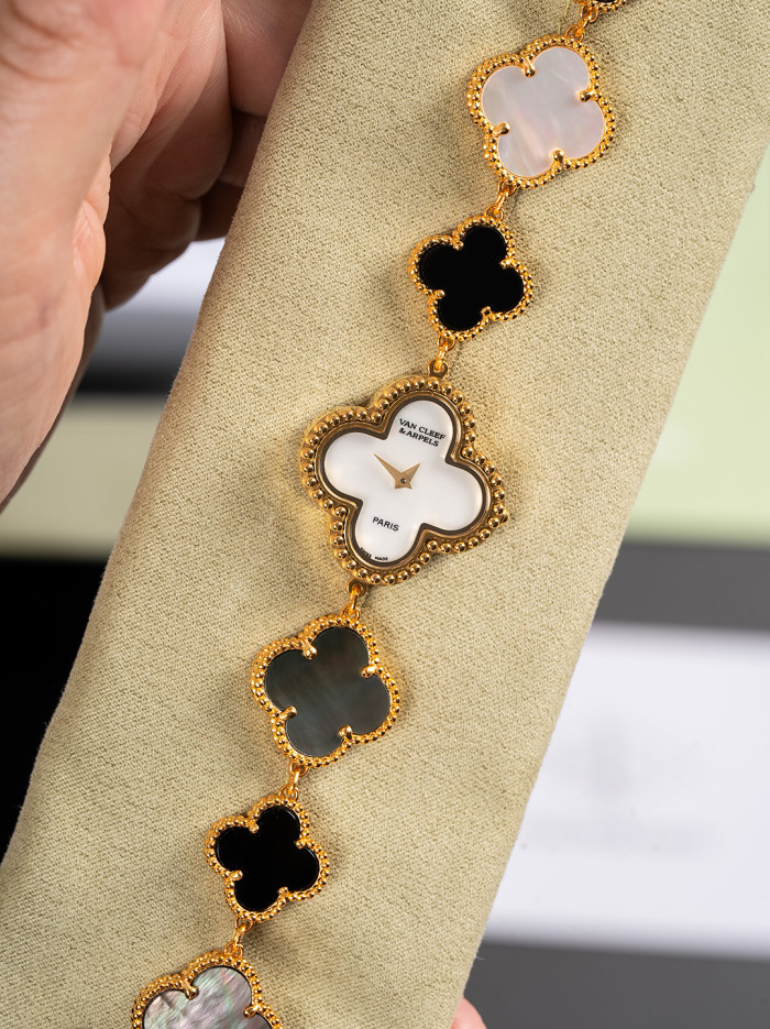 NIGO Van Cleef&Arpels Alhambra Watch Small Model Color Silver Gold Rose Gold Lucky Clover Quartz Movement Onyx Shell Watch Accessories #nigo81415