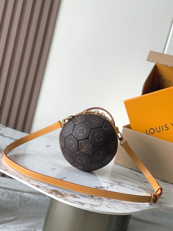 NIGO Louis Vuitton SOCCER BALL Women's And Men's Solid Color Classic Print Logo Soccer Bag With Zipper Closure, Cowhide Leather, Shoulder Bag, Crossbody Handbag Bags #nigo78148