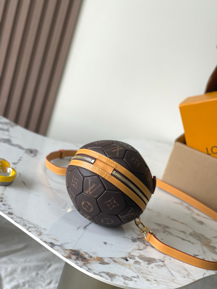 NIGO Louis Vuitton SOCCER BALL Women's And Men's Solid Color Classic Print Logo Soccer Bag With Zipper Closure, Cowhide Leather, Shoulder Bag, Crossbody Handbag Bags #nigo78148