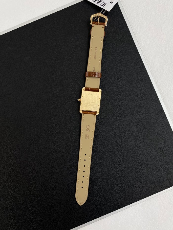 NIGO Cartier Tank Louis Cartier Women's Solid Colour Classic Fashion Square Gold Dial Watch Watch #nigo78163
