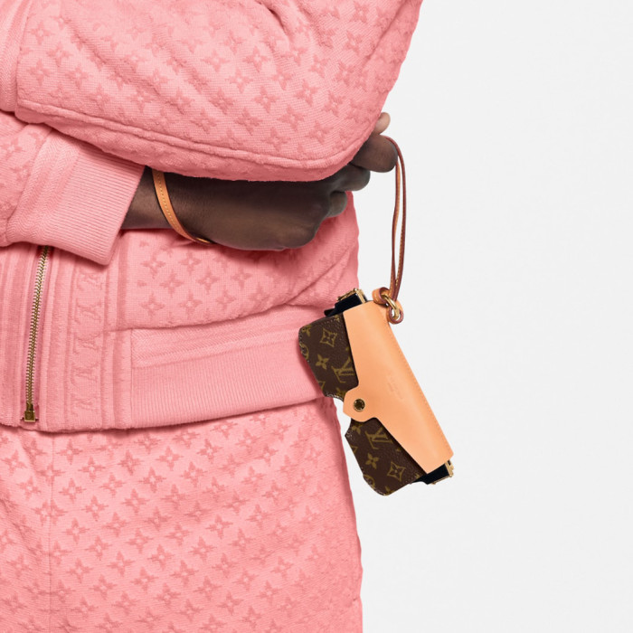 NIGO Louis Vuitton Men's And Women's Classic Fashion Aging Full-print Leather And Canvas Hanging Strap Eyeglass Case Bags M02701 #nigo78174