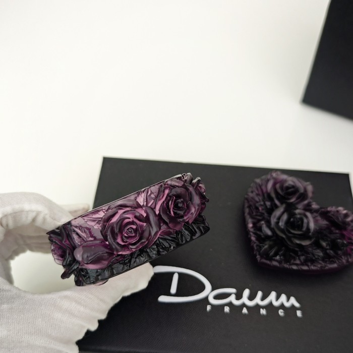 NIGO Daum Classic Fashion Rose-Shaped Jewelry Box, Multi-Colored Decorative Box, Exquisite Tabletop Ornament Accessories Ngvp #nigo2141