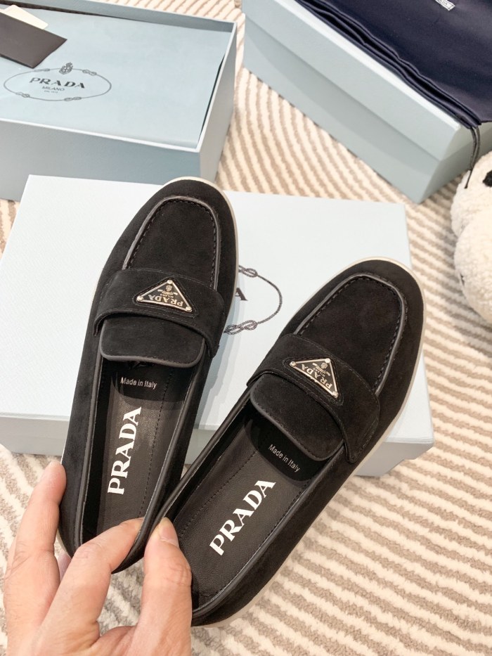 NIGO Prada Men's And Women's Spring/Summer Solid Color Fashionable Casual Round Toe Slip On Loafers In Cow Suede With Triangular Logo Shoes #nigo78267