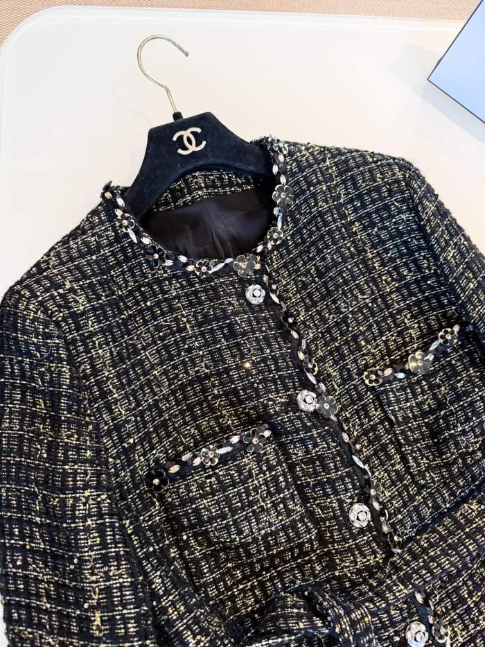 NIGO Chanel Women's Spring/Autumn Retro Black And Gold Rhinestone Flower Embroidery Shiny Twill Wool Blend Belted Long Sleeve Jacket Ngvp #nigo2154
