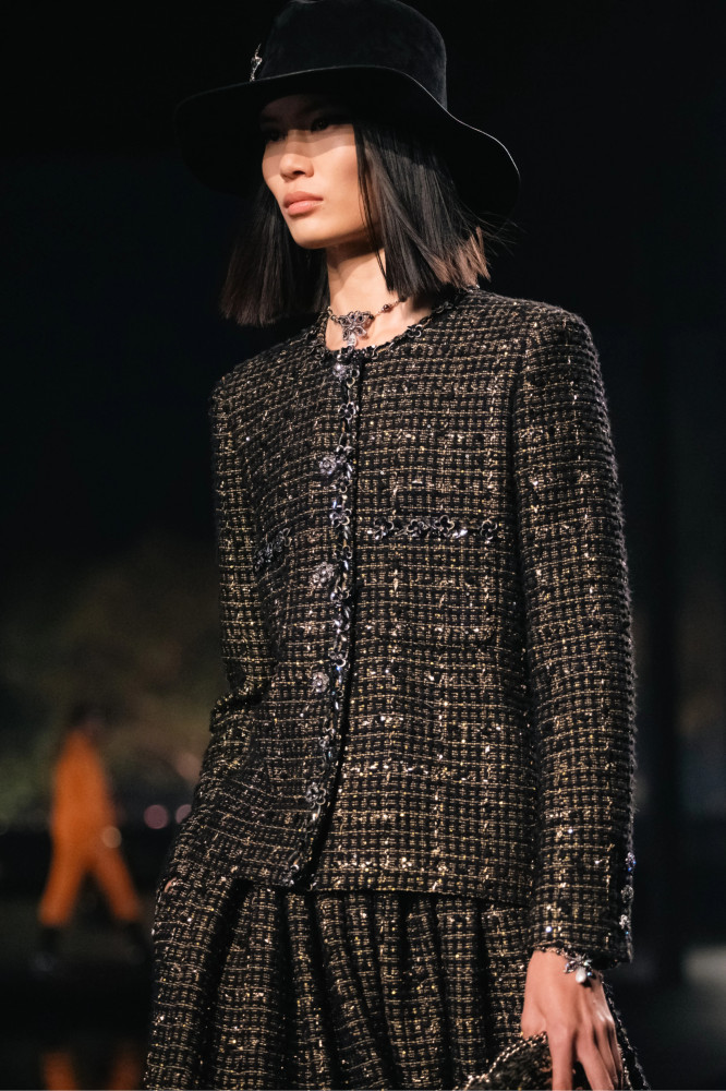 NIGO Chanel Women's Spring/Autumn Retro Black And Gold Rhinestone Flower Embroidery Shiny Twill Wool Blend Belted Long Sleeve Jacket Ngvp #nigo2154