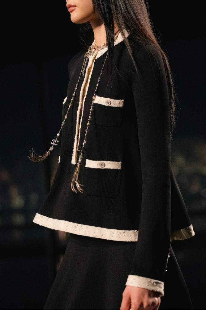 NIGO Chanel Women's Spring, Autumn, And Winter Color-Blocked Round Neck Single-Breasted Long-Sleeved Knitted Sweater Pullover Ngvp #nigo2156