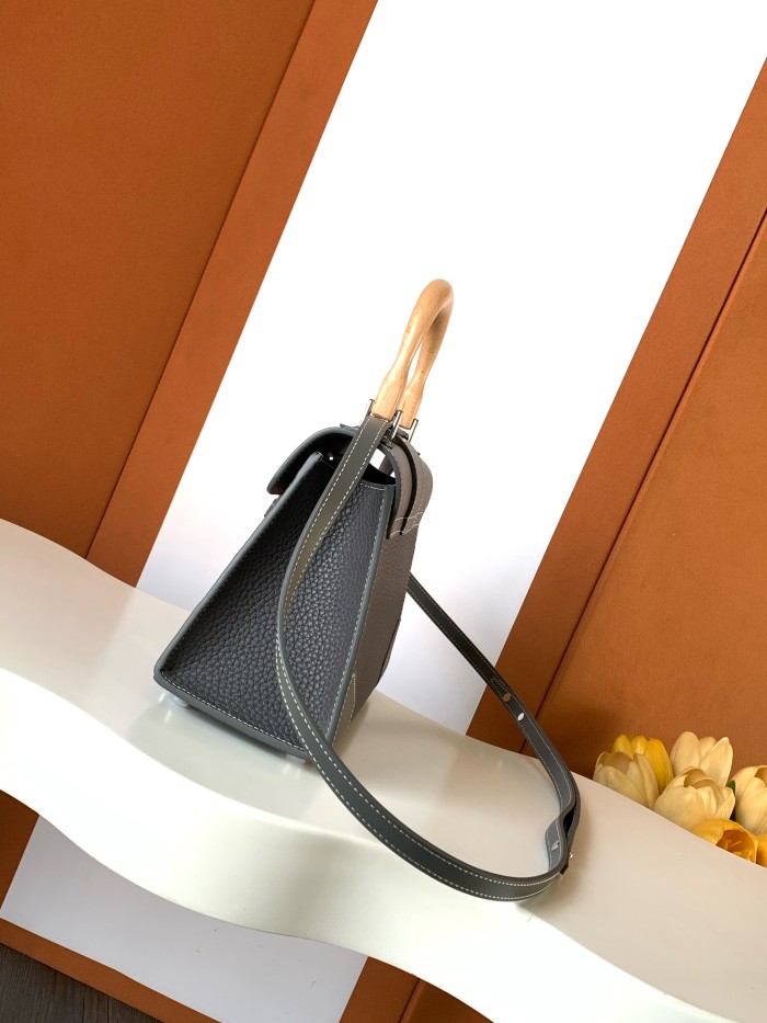 NIGO GOYARD Saigon Women's Fashion Classic Detachable Shoulder Strap Leather Mini Tote Bag Handbag Bags SAIGOBMINCG-03CL03P #nigo78294