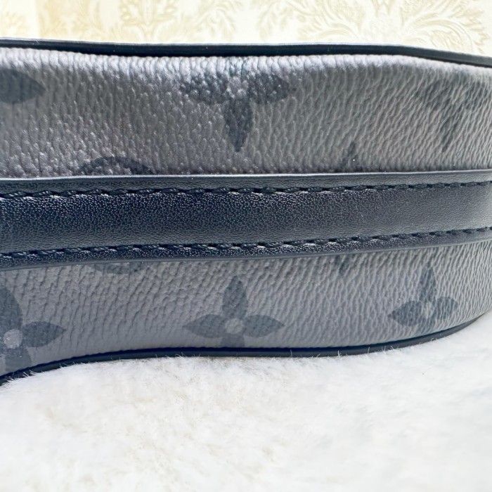 NIGO Louis Vuitton Men's And Women's Solid Color Vintage Portable Zippered Table Tennis Racket Bag Set Includes One Racket Cover, One Ball Cover, One Pair Of Solid Wood Rackets, Four Table Tennis Balls, And A Gift Box Accessories #nigo81486