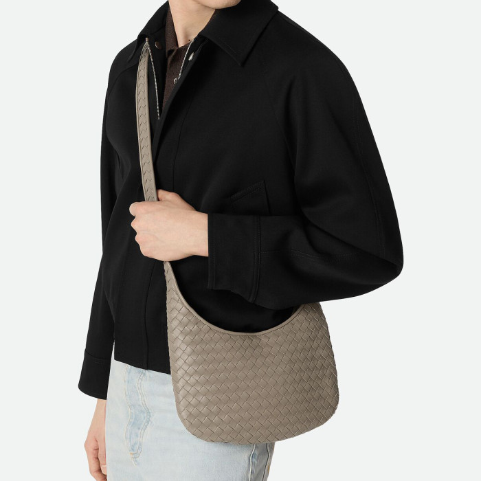 NIGO Bottega Veneta  Small Veneto Men's And Women's Fashionable Simple  Classic Checkered Weave Solid Color Leather Crossbody Bag And Handbag Bags 836918V5RI12816 #nigo78345