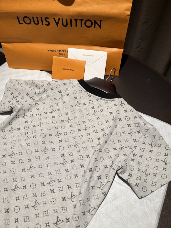 NIGO Louis Vuitton MONOGRAM  Women's Summer Fashion Casual Washed Pattern Round Neck Chain Short Sleeve T-Shirt #nigo78384