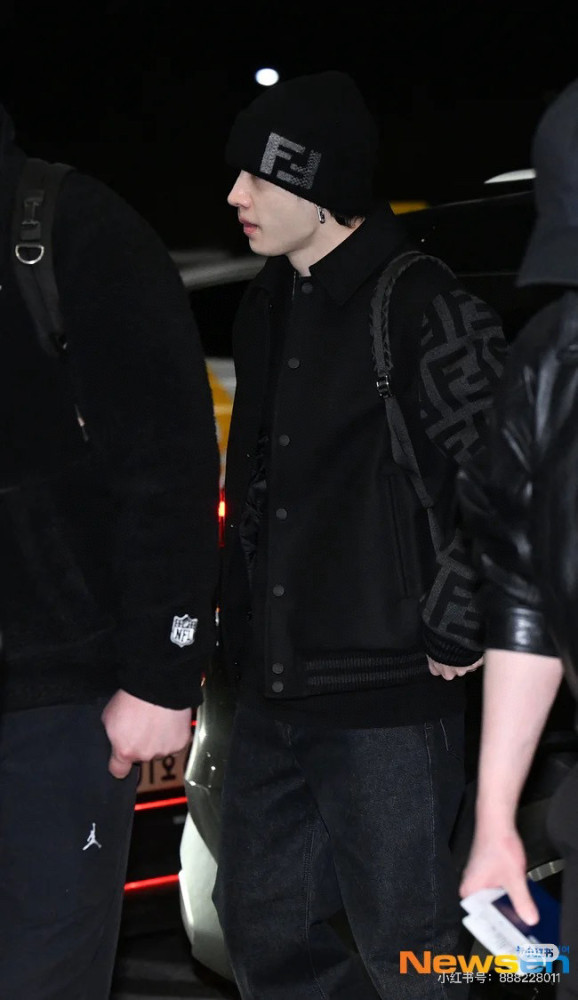 NIGO Fendi Men's Autumn/Winter Turn-Down Collar Single-Breasted Printed Long-Sleeved Baseball Jacket Black Wool Pilot Jacket #nigo81496