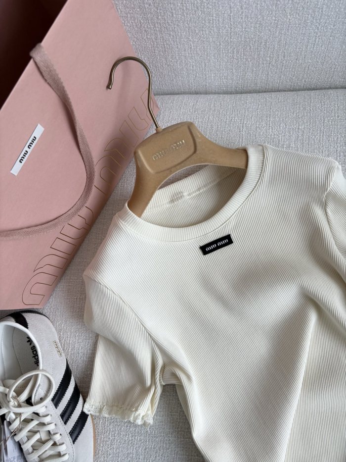 NIGO MiuMiu Lace White Knitted T-shirt Women's Spring And Summer Fashionable And Elegant Slim Patch Logo Round Neck Short-sleeved T-shirt Tops #nigo81439