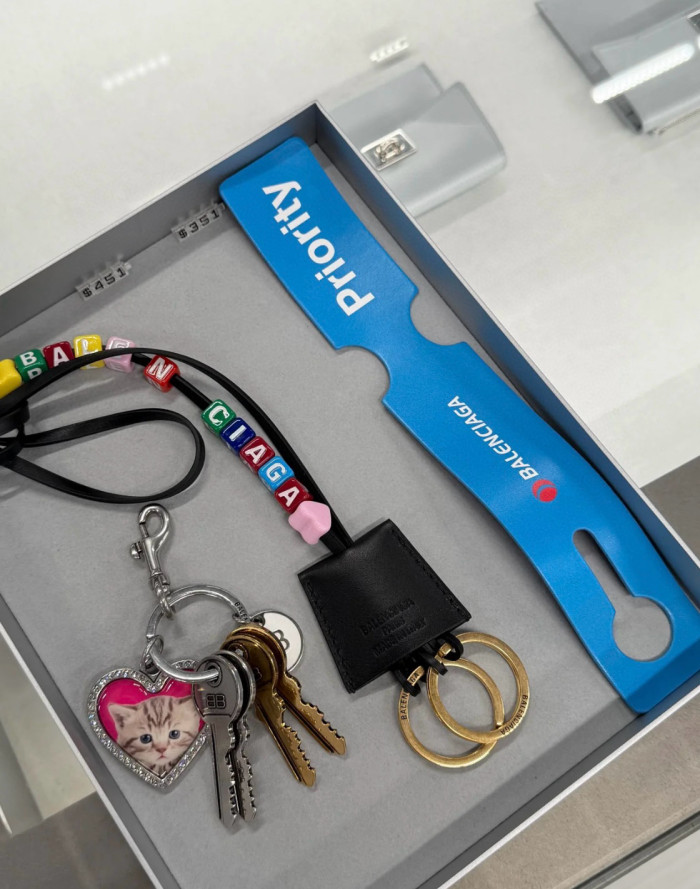 NIGO Balenciaga LUGGAGE SWING Unisex Fashion Classic Logo Design Bag Charms/Keychains Accessories #nigo78533