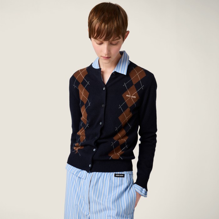NIGO MiuMiu Women's Spring/Fall Fashion Casual Crew Neck Single-Button Diamond Pattern Cashmere Knit Cardigan #nigo78497