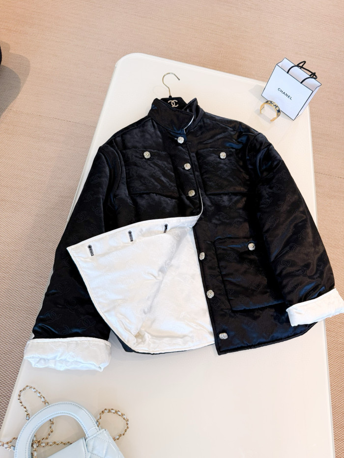 NIGO Chanel Métiers D’art Women's Fall/Winter Fashion Classic Subtle Jacquard Vertical Button Silk Cotton Blend Coat Round Neck Jacquard Jacket #nigo78563
