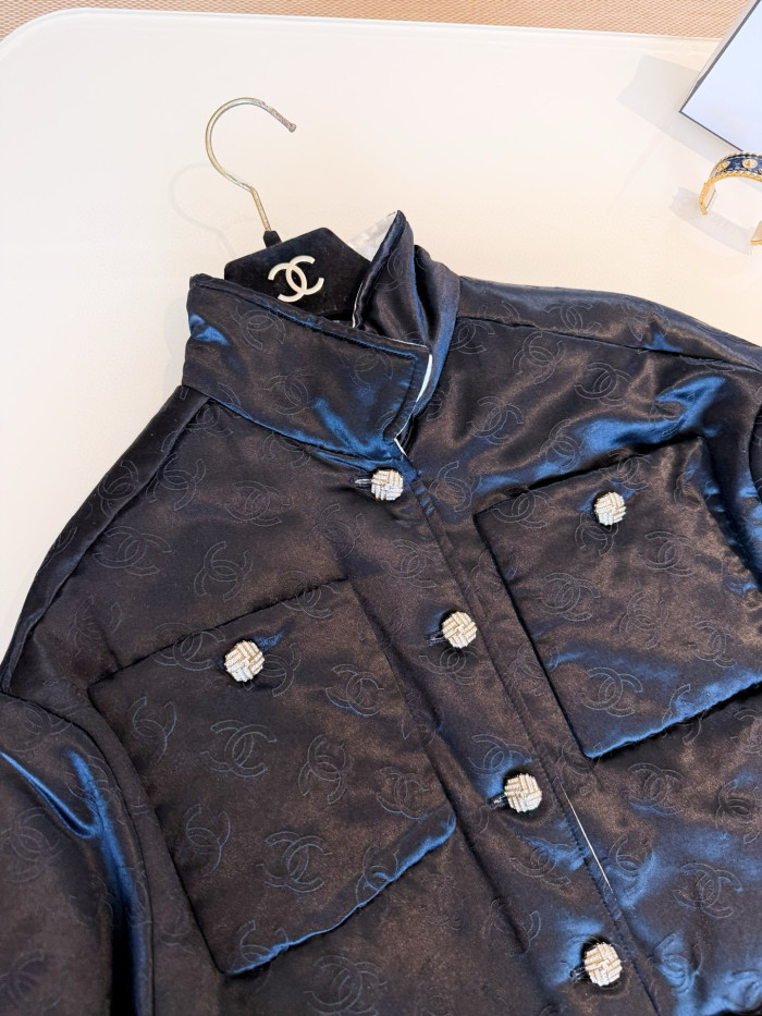 NIGO Chanel Métiers D’art Women's Fall/Winter Fashion Classic Subtle Jacquard Vertical Button Silk Cotton Blend Coat Round Neck Jacquard Jacket #nigo78563