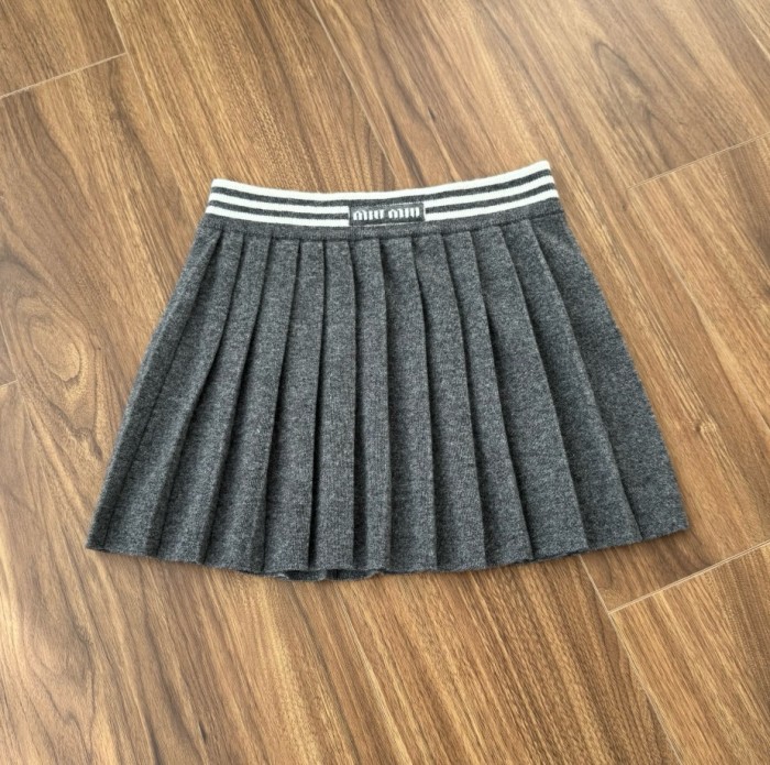 NIGO MiuMiu Women's Spring/Fall Fashion Casual Solid Color Collared Wool Lace Up Knit Polo Shirt with Cashmere Skirt Suit Set #nigo78627