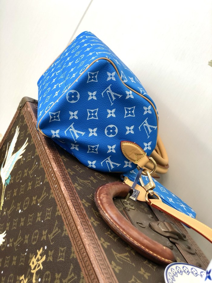 NIGO Louis Vuitton Women's Fashion Classic Sapphire Blue Logo Zipper Closure Leather Shoulder Bag Handbags In Small Medium And Large Sizes Crossbody Bag Bags #nigo78656