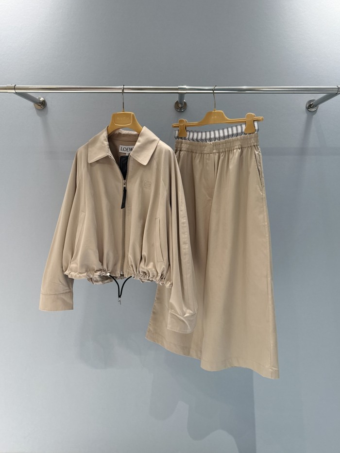 NIGO Loewe Women's Spring/fall Fashion Casual Solid Color Lapel Zipper Short Sleeve Drawstring Jacket With Elastic Waistband Paired With Relaxed Fit Cropped Wide Leg Pants Suit Set #nigo78665